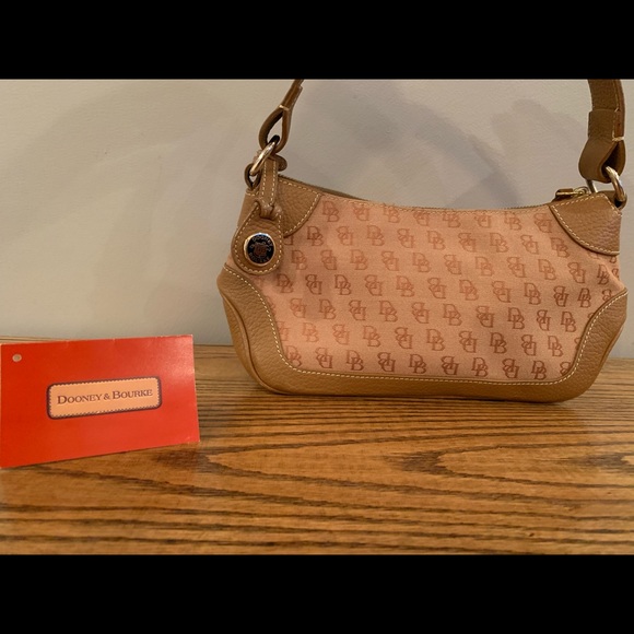 Vintage Dooney & Bourke tan small tote - Picture 1 of 7